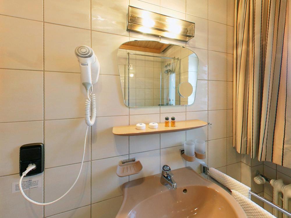Hotel Alpina Hagnau Cameră foto
